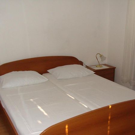 Apartmani Svetina Vodice Ngoại thất bức ảnh